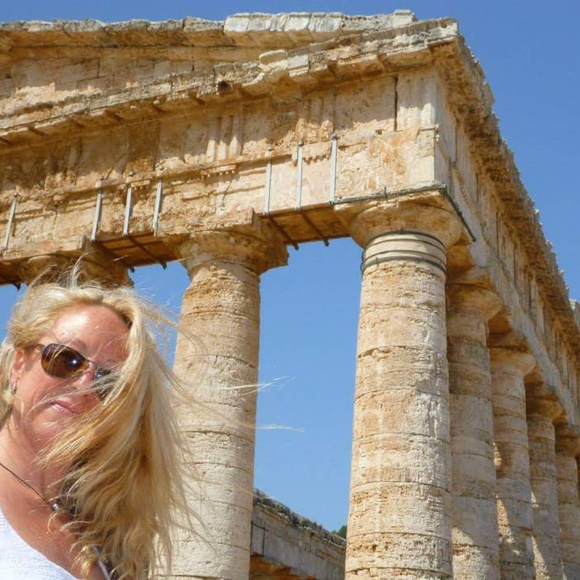 Meet your Posher, Shelly - Picture 5 of 8